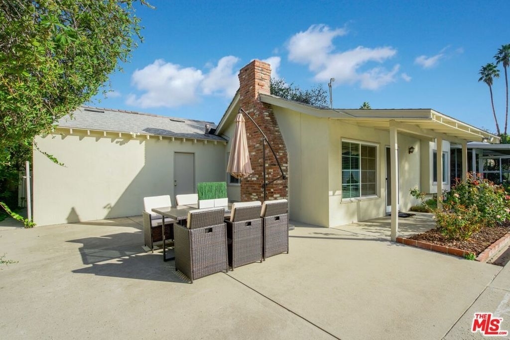 6207 Melba Avenue - Photo 5