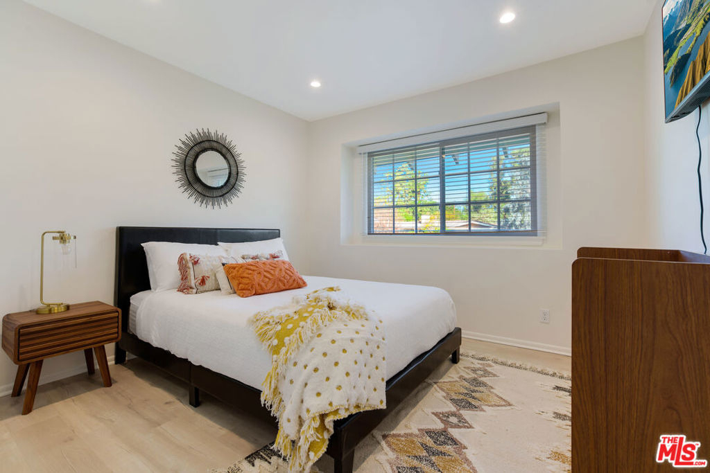 6207 Melba Avenue - Photo 17