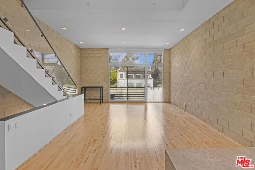 717 N Highland Avenue - Photo 13