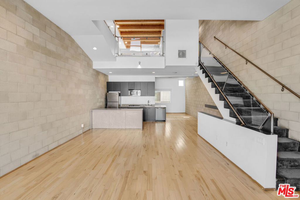 717 N Highland Avenue - Photo 1