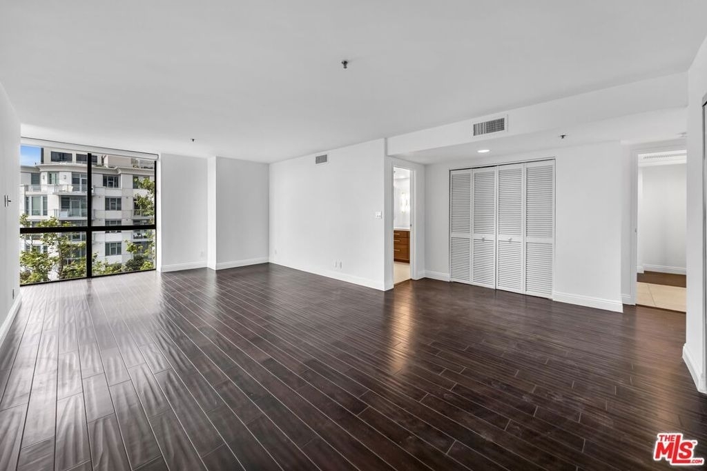 10660 Wilshire Boulevard - Photo 12