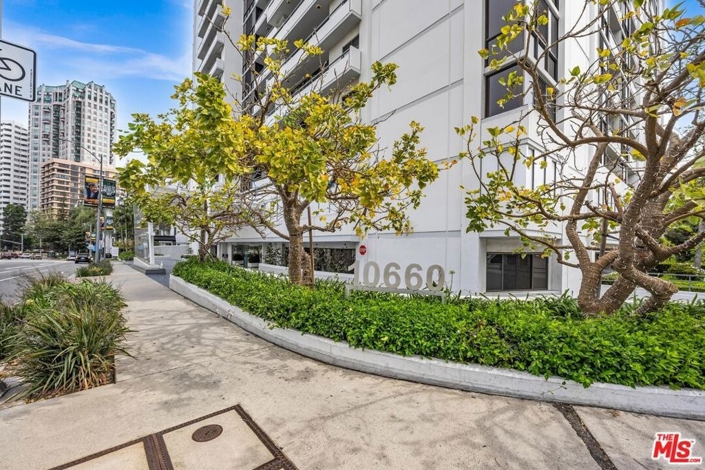 10660 Wilshire Boulevard - Photo 22