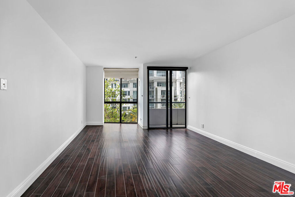 10660 Wilshire Boulevard - Photo 16