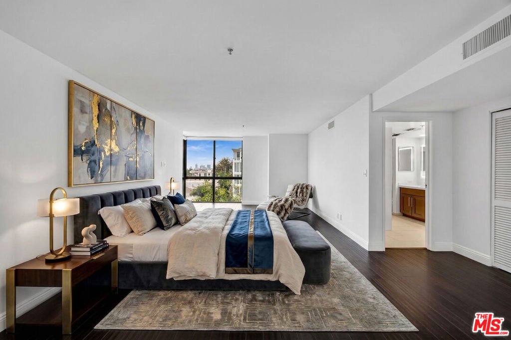 10660 Wilshire Boulevard - Photo 11