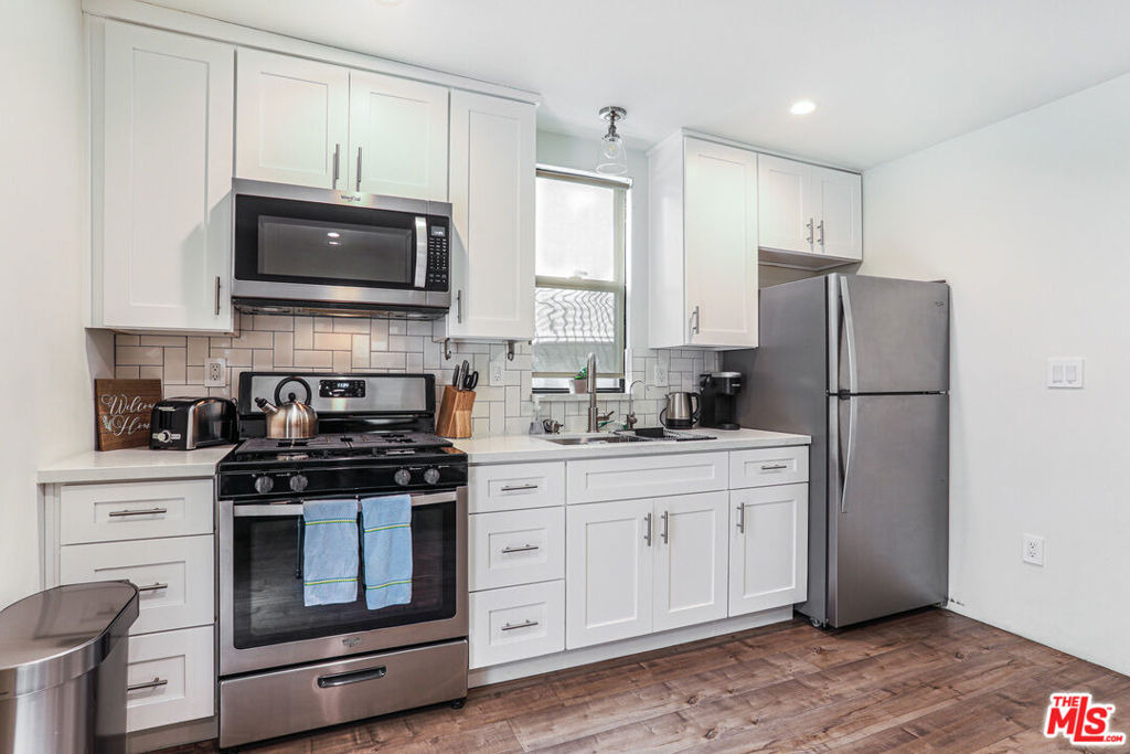 8963 Cadillac Avenue - Photo 1