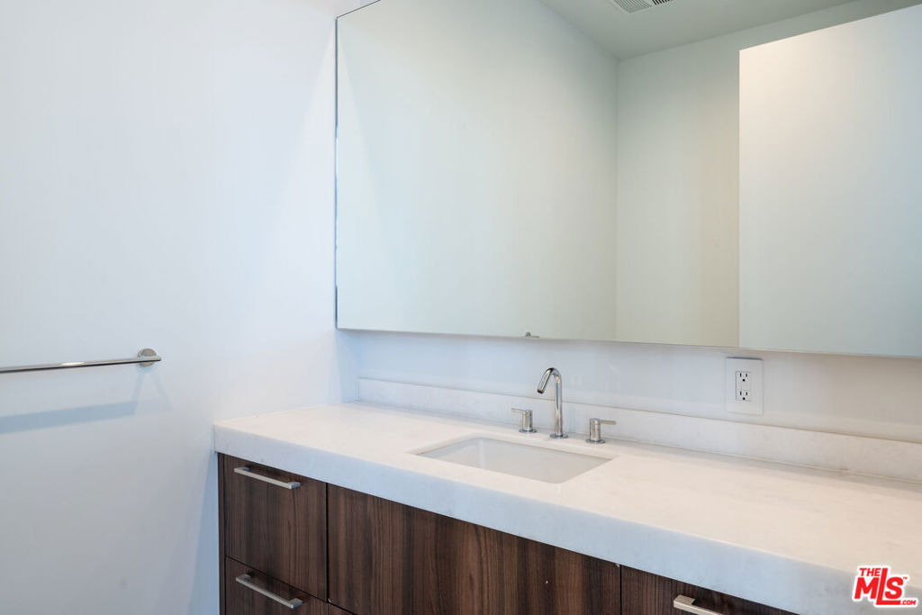 1201 S Hope Street - Photo 14