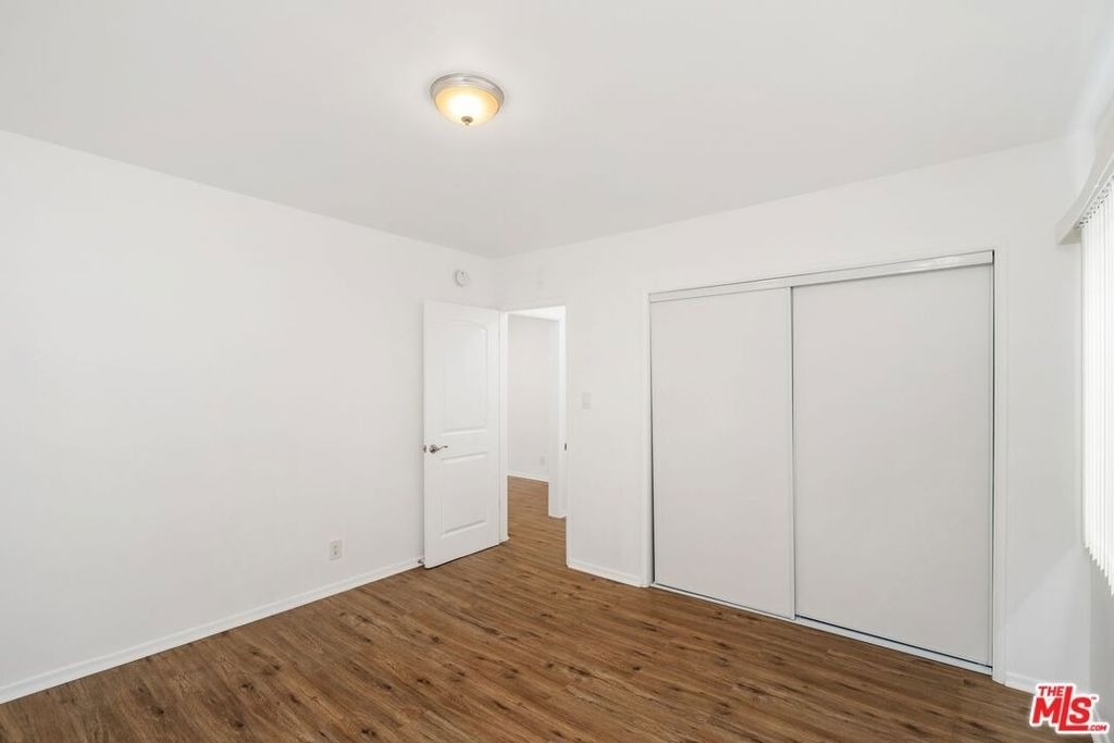 7550 Fountain - Photo 2