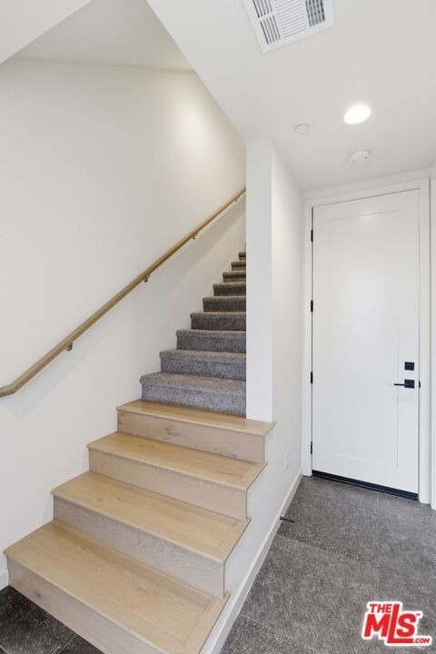 1605 N Arla Way - Photo 3