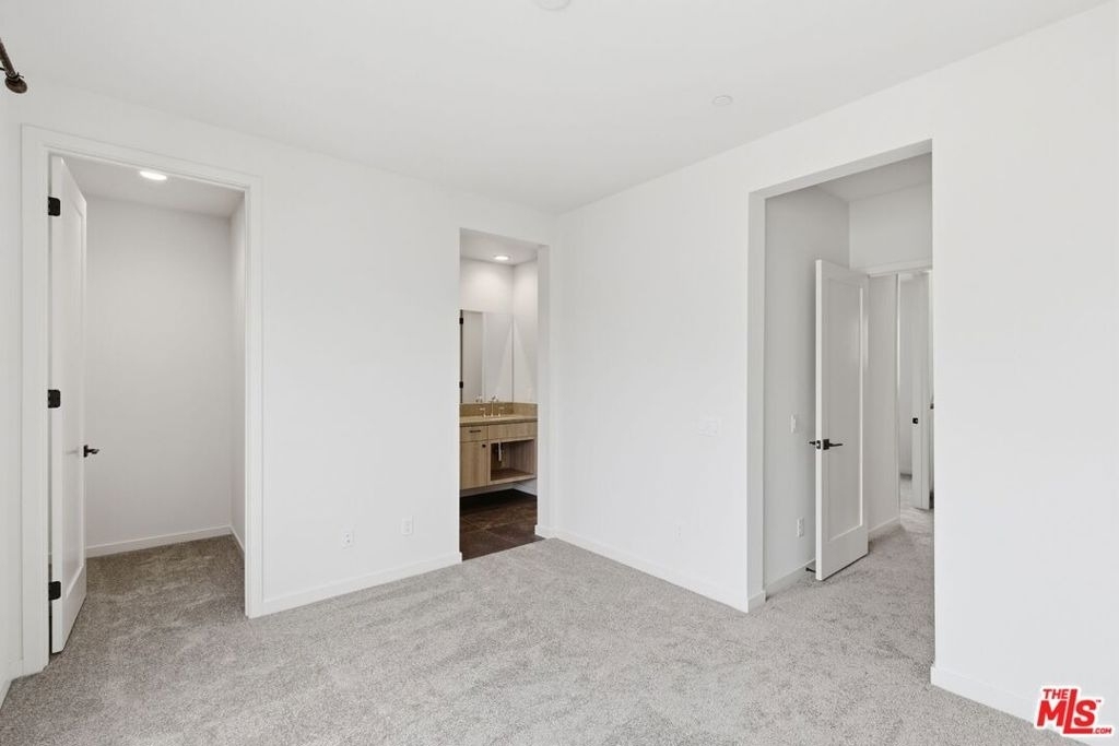 1605 N Arla Way - Photo 12