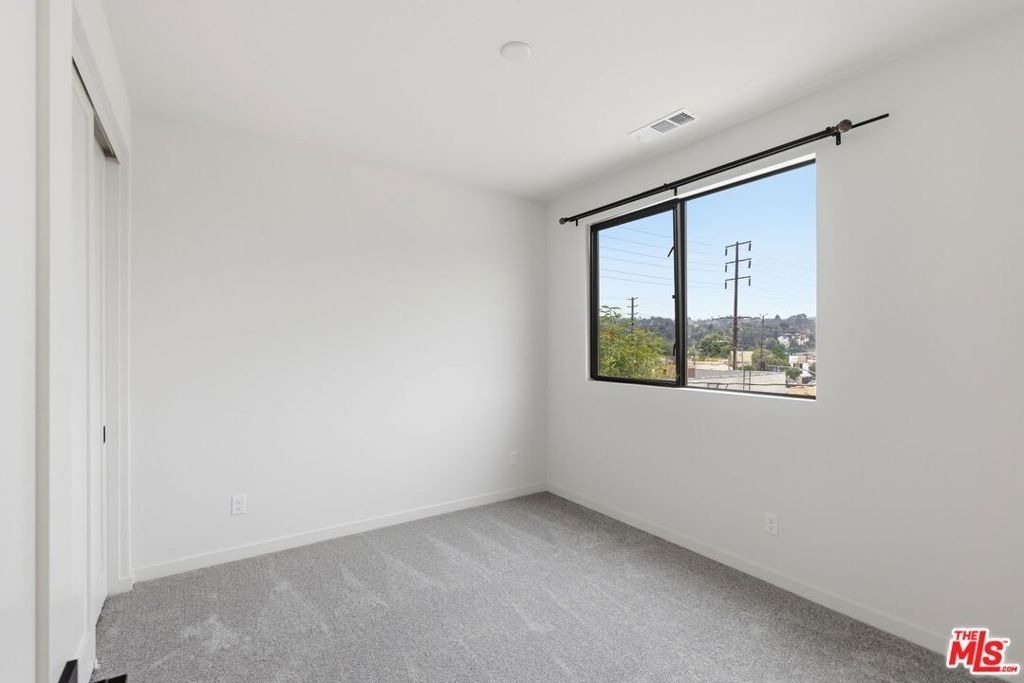 1605 N Arla Way - Photo 17