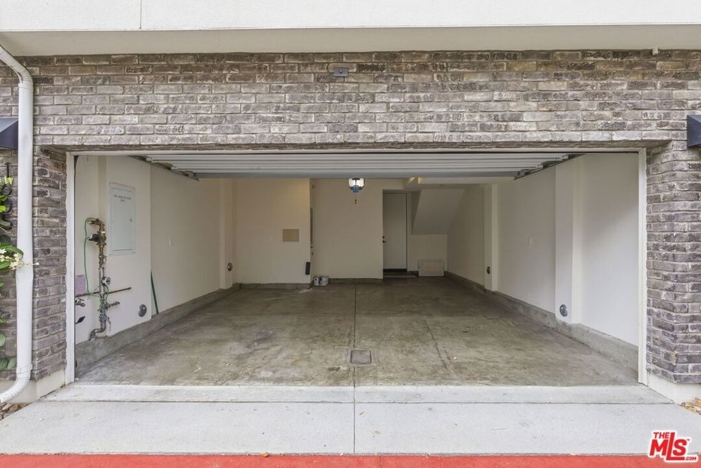 1605 N Arla Way - Photo 30