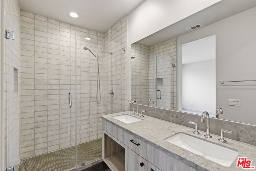 1605 N Arla Way - Photo 13