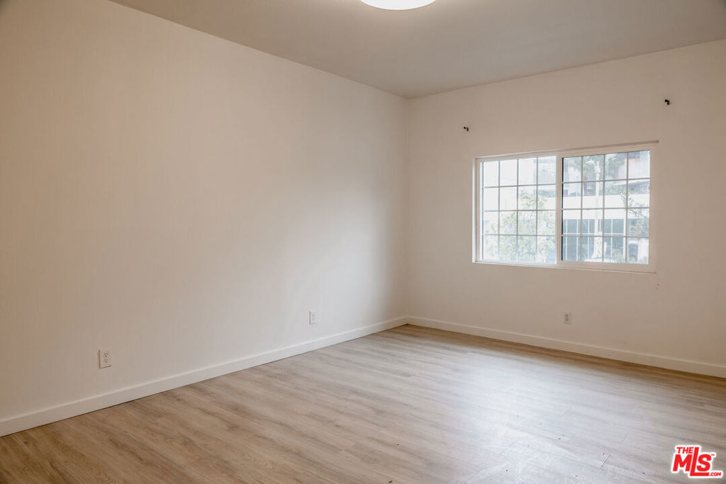 4518 Hollywood Boulevard - Photo 3
