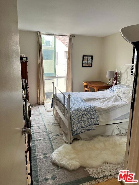 1885 Veteran Avenue - Photo 2