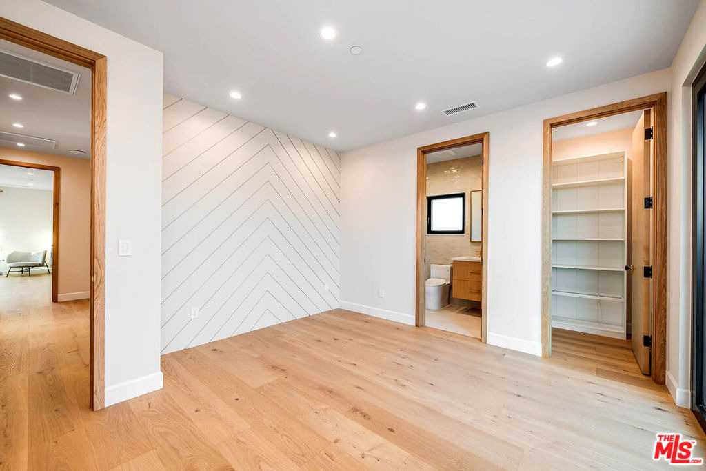 12427 Cumpston Street - Photo 23