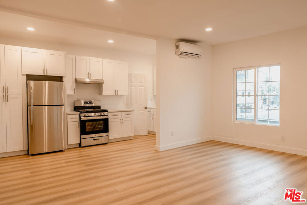 4521 Hollywood Boulevard - Photo 0