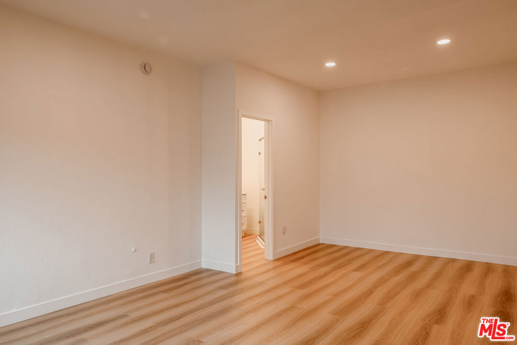 4521 Hollywood Boulevard - Photo 4