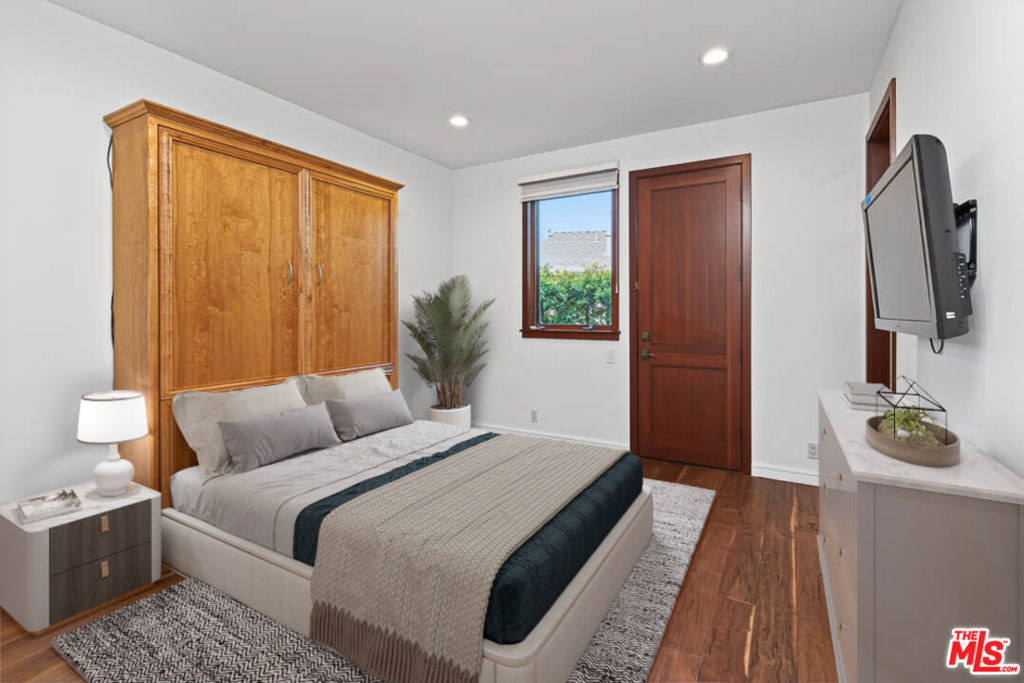 1120 El Medio Avenue - Photo 14