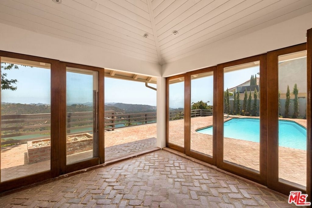 2158 Stradella Road - Photo 6