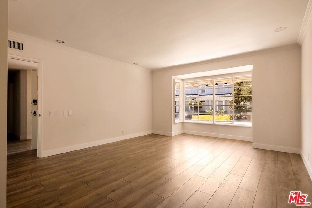 2158 Stradella Road - Photo 18