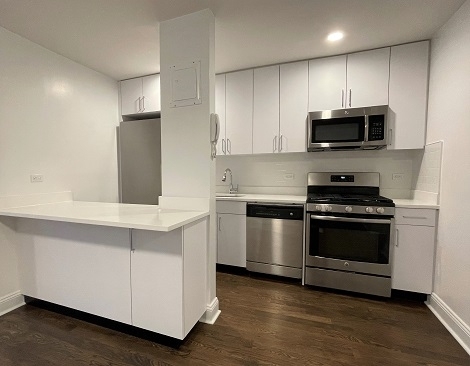 East 50th Street - Photo 5