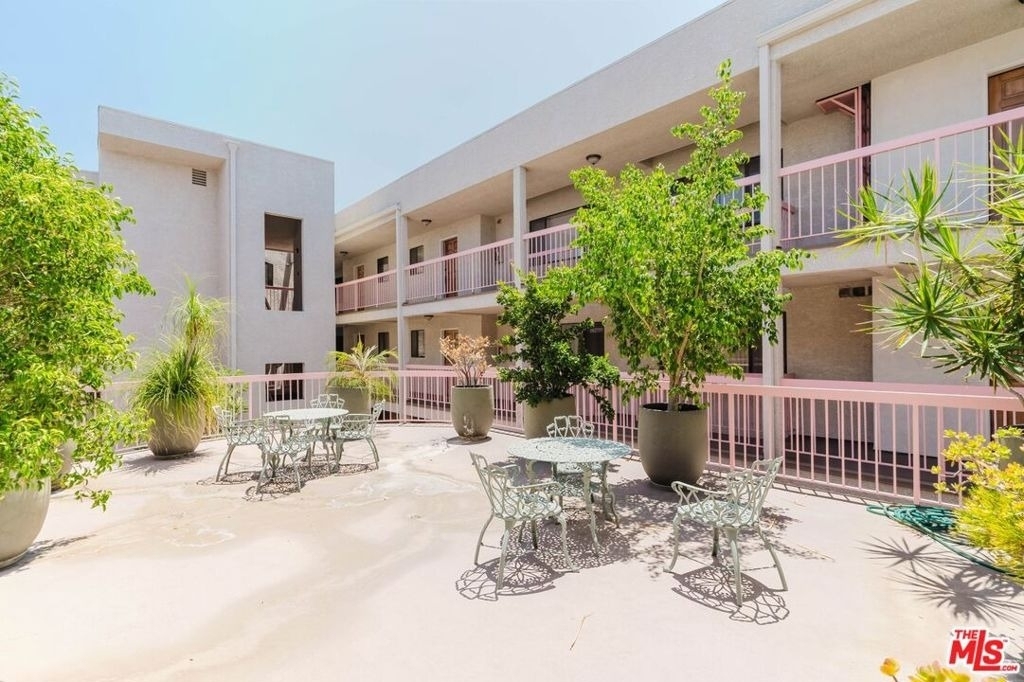 345 N Jackson Street - Photo 1