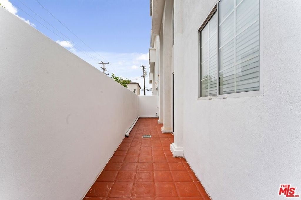 1338 Yale Street - Photo 38