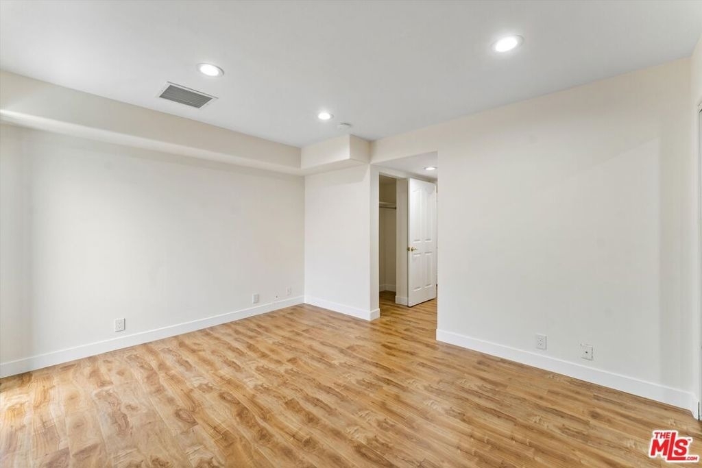 1338 Yale Street - Photo 31