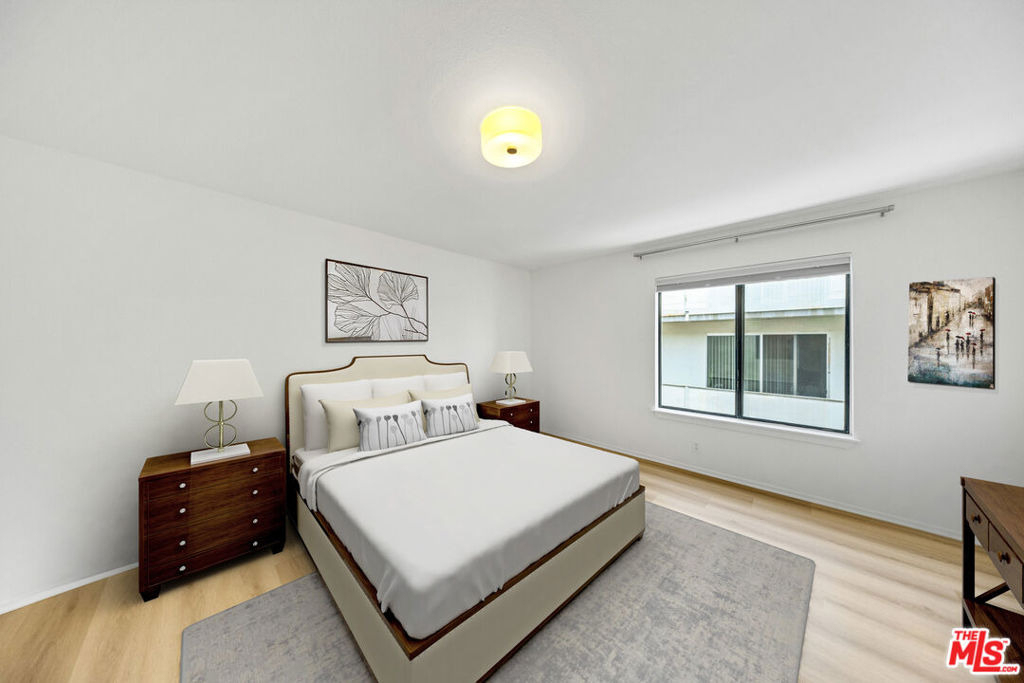 2121 Beloit Avenue - Photo 13