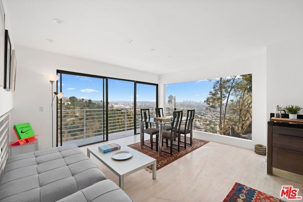 8546 Hillside Avenue - Photo 5