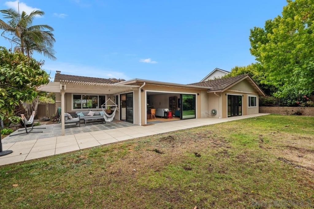 8383 Cliffridge Ln - Photo 22