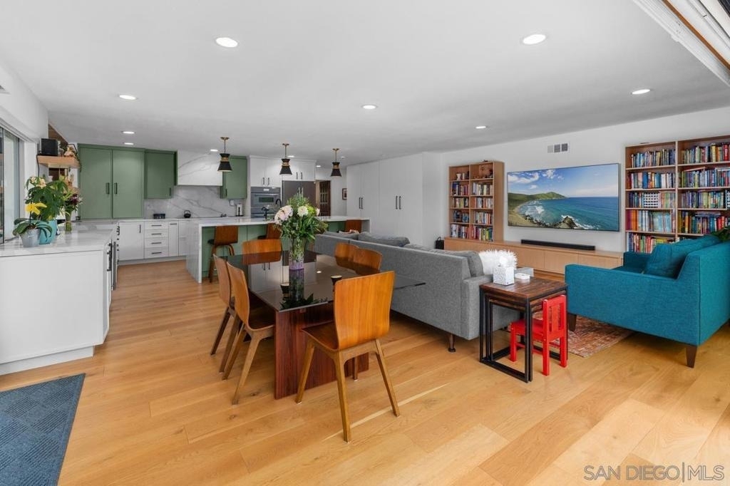 8383 Cliffridge Ln - Photo 10