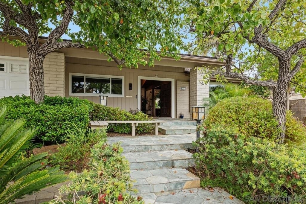 8383 Cliffridge Ln - Photo 1