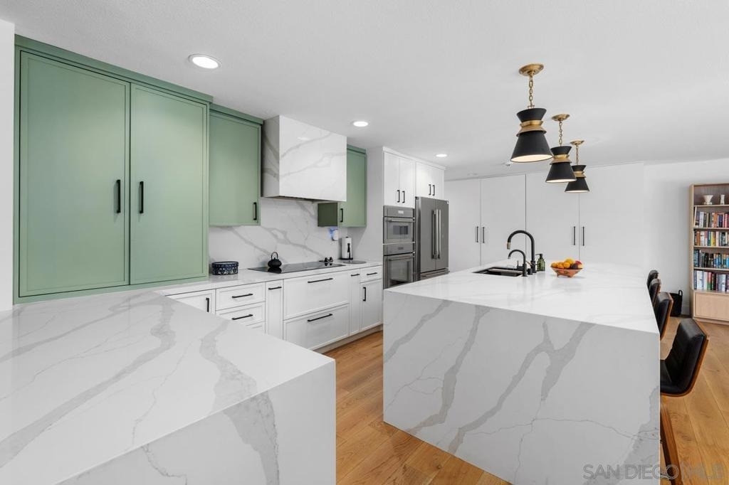 8383 Cliffridge Ln - Photo 4