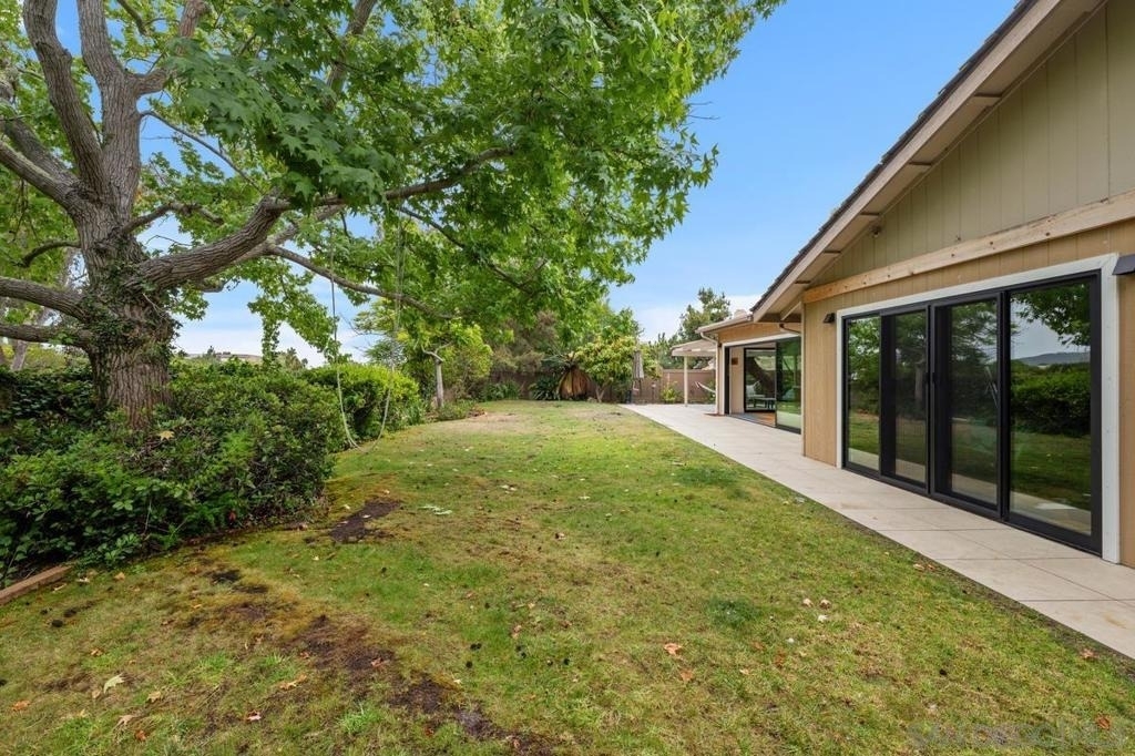 8383 Cliffridge Ln - Photo 23