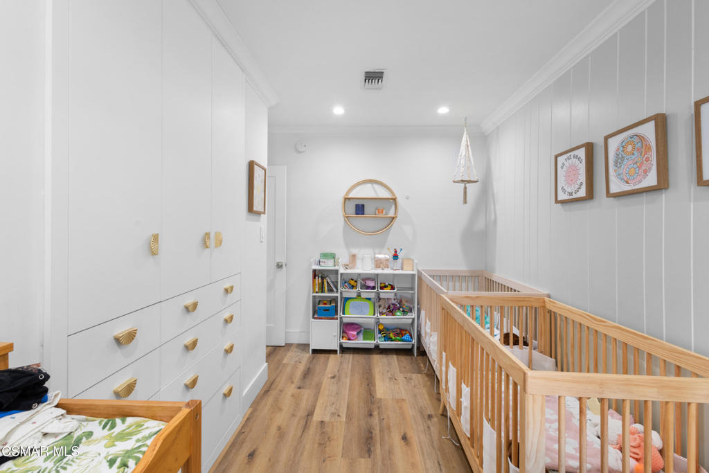 7039 Sylvia Avenue - Photo 26