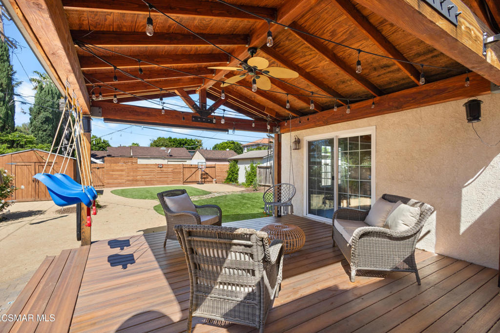 7039 Sylvia Avenue - Photo 35
