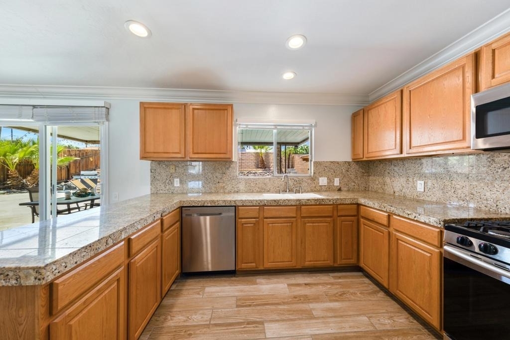 77054 California Drive - Photo 9