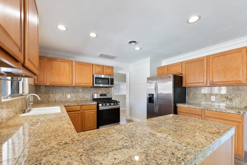 77054 California Drive - Photo 8