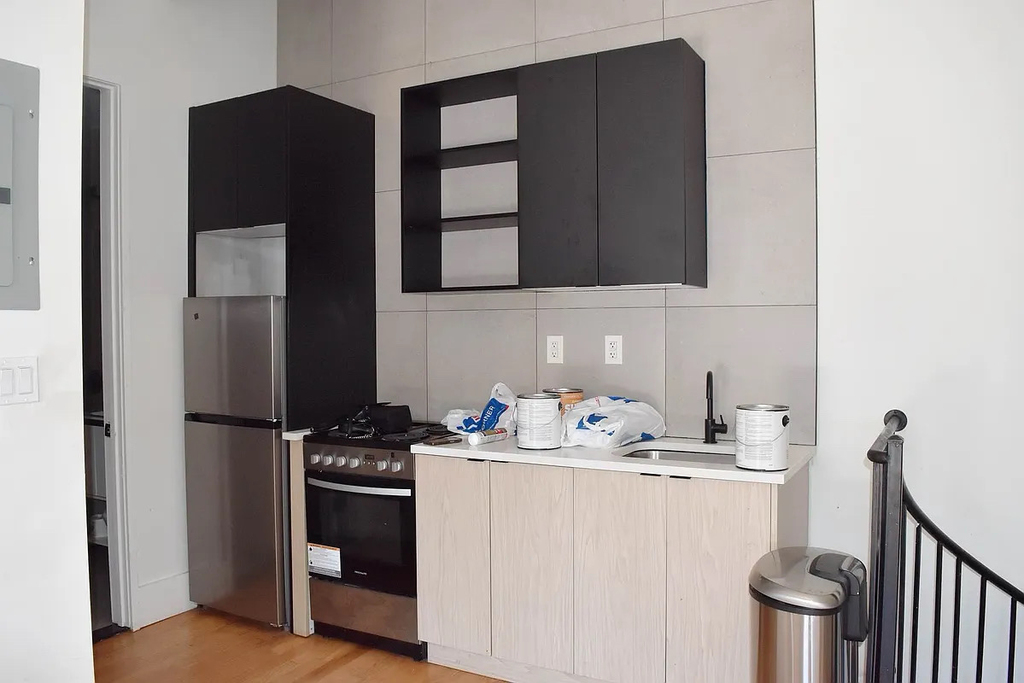 1520 St Johns Place - Photo 7