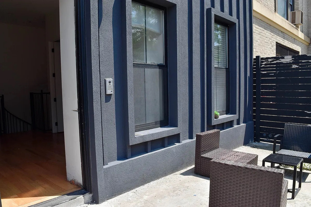 1520 St Johns Place - Photo 14