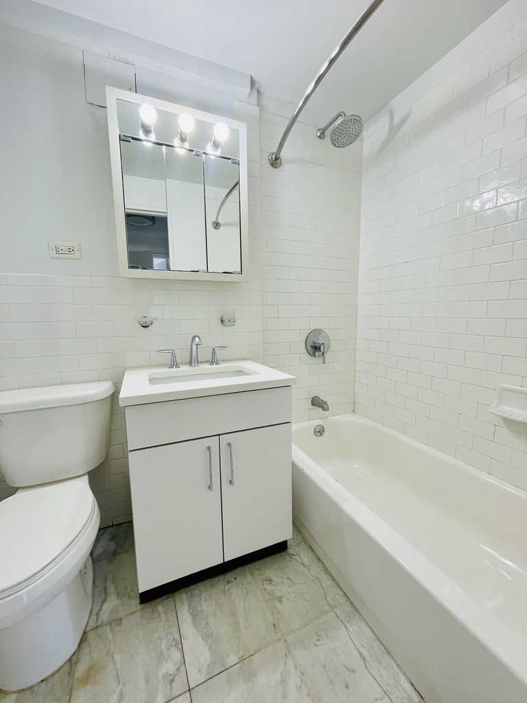 20 Beekman Place, 12A - Photo 10