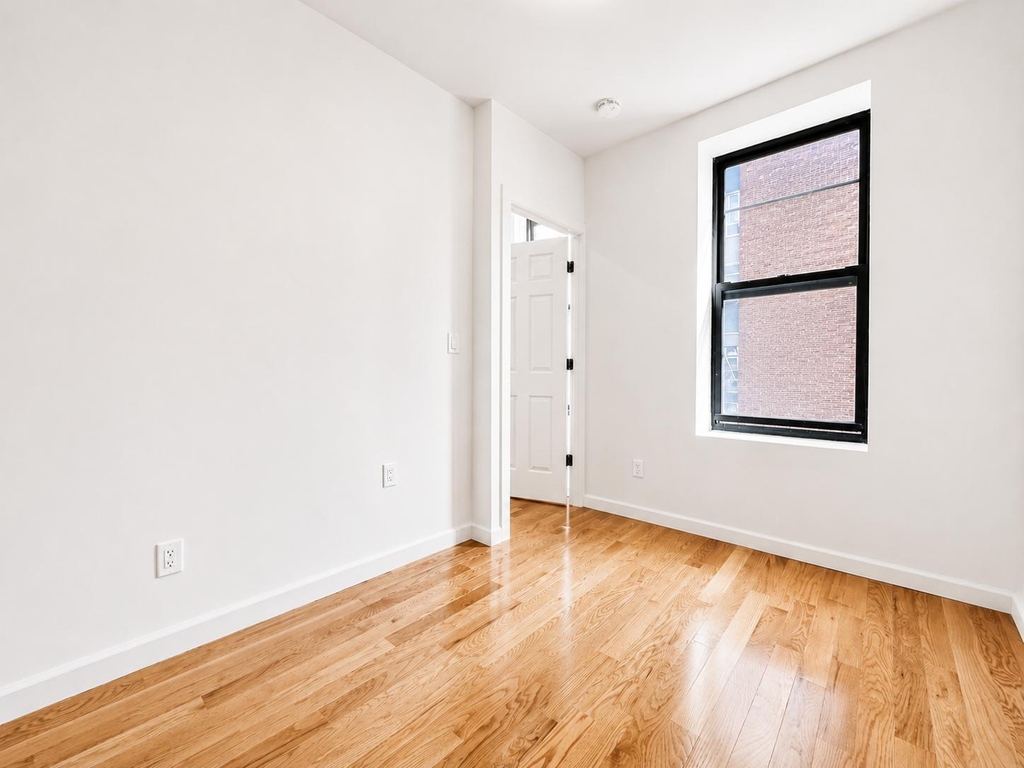 401 East 68th Street - Photo 4