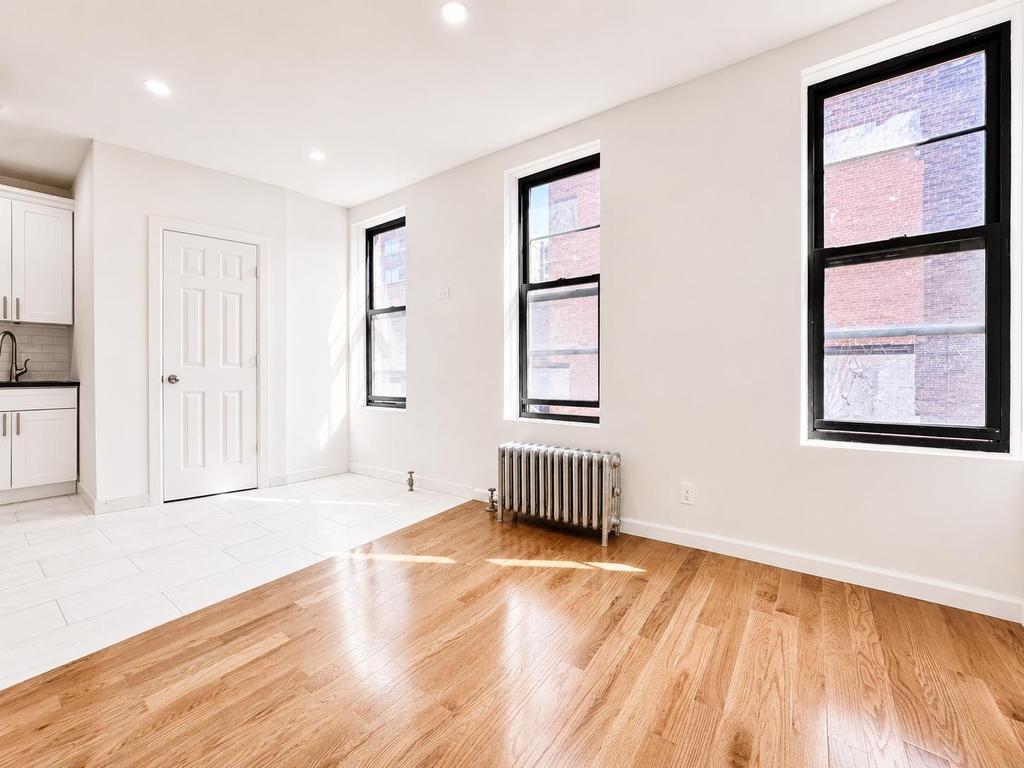 401 East 68th Street - Photo 2