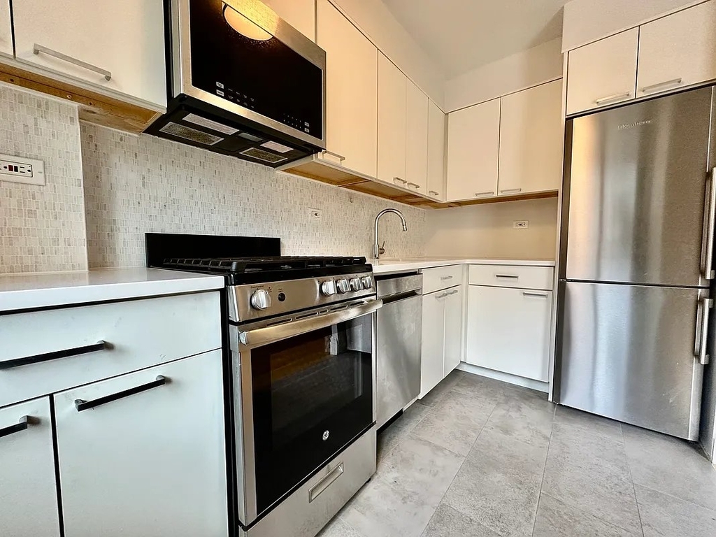 West 96th Street - Photo 1