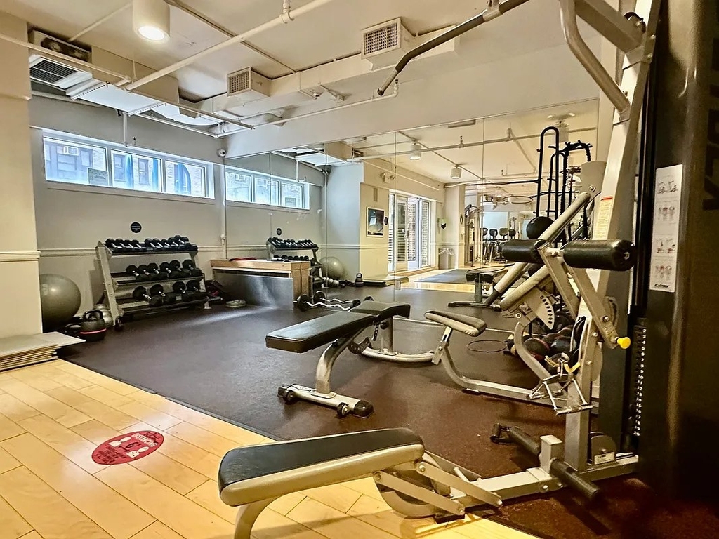 West 96th Street - Photo 12