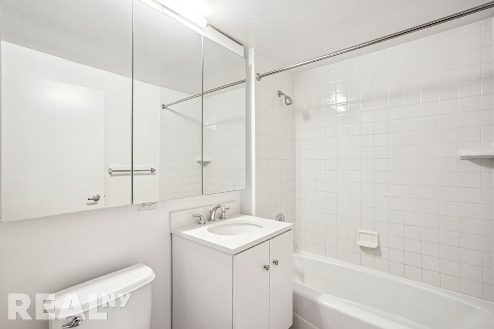 Chrystie St. - Photo 5