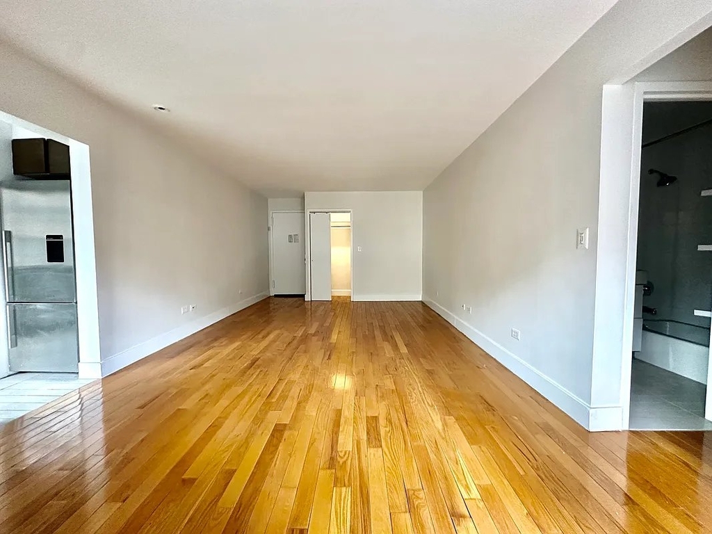 West 96th Street - Photo 3