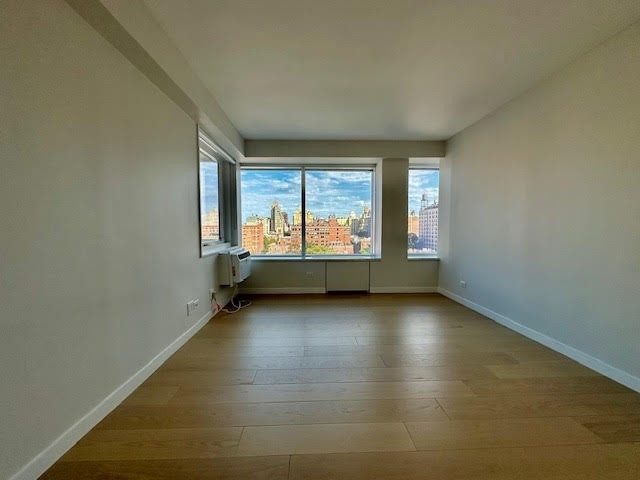West 87th Street - Photo 9