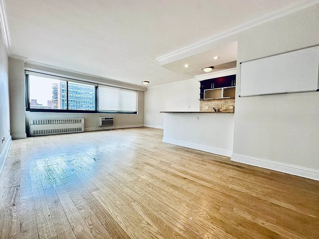 West 97th Street - Photo 1